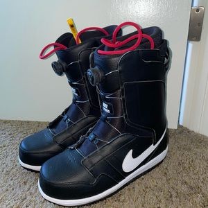Mens Nike Snowboard Boots